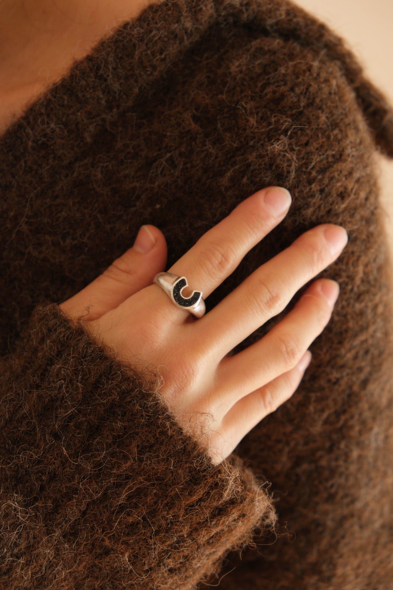 fragrance ring / horse shoe L