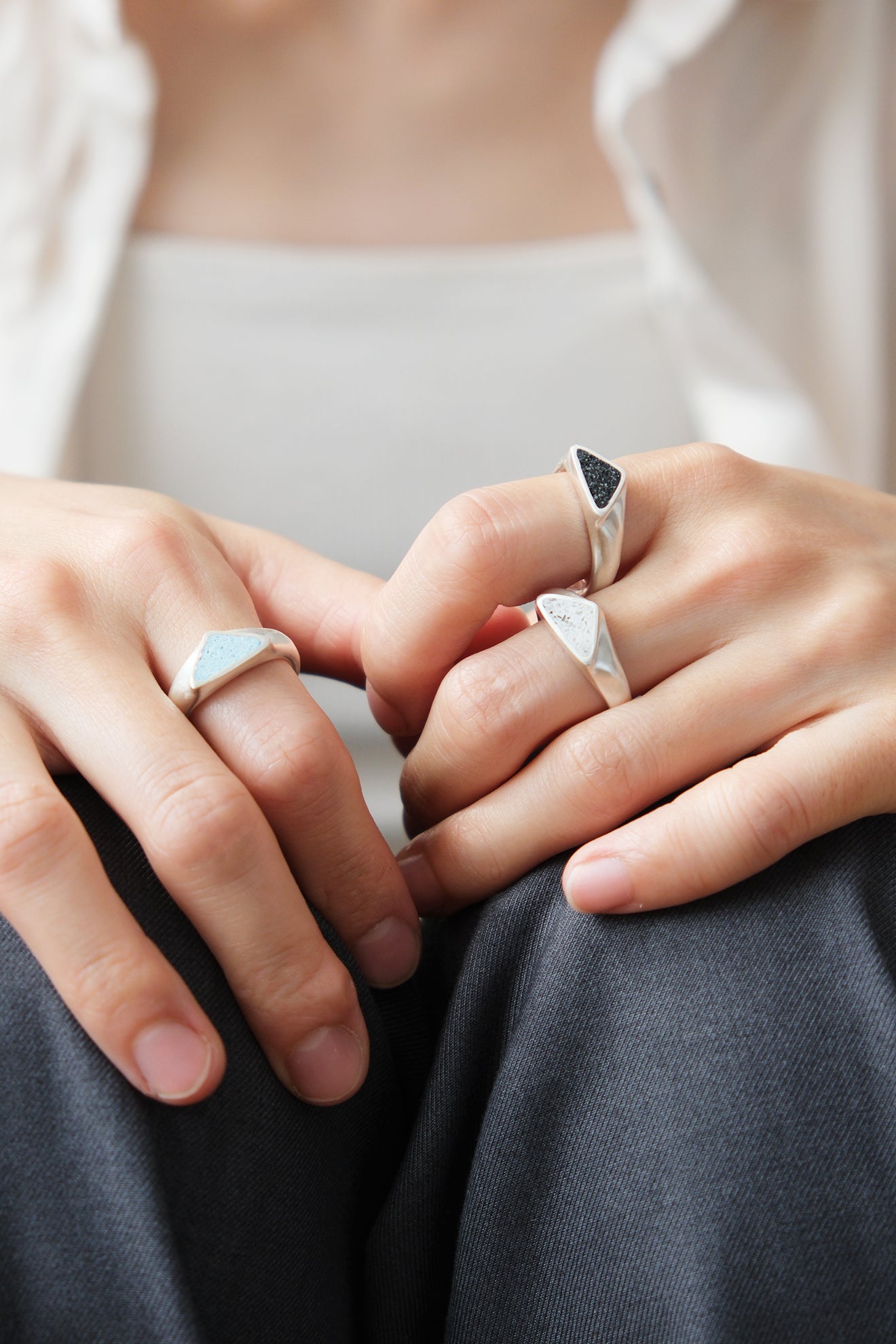 fragrance ring / triangle