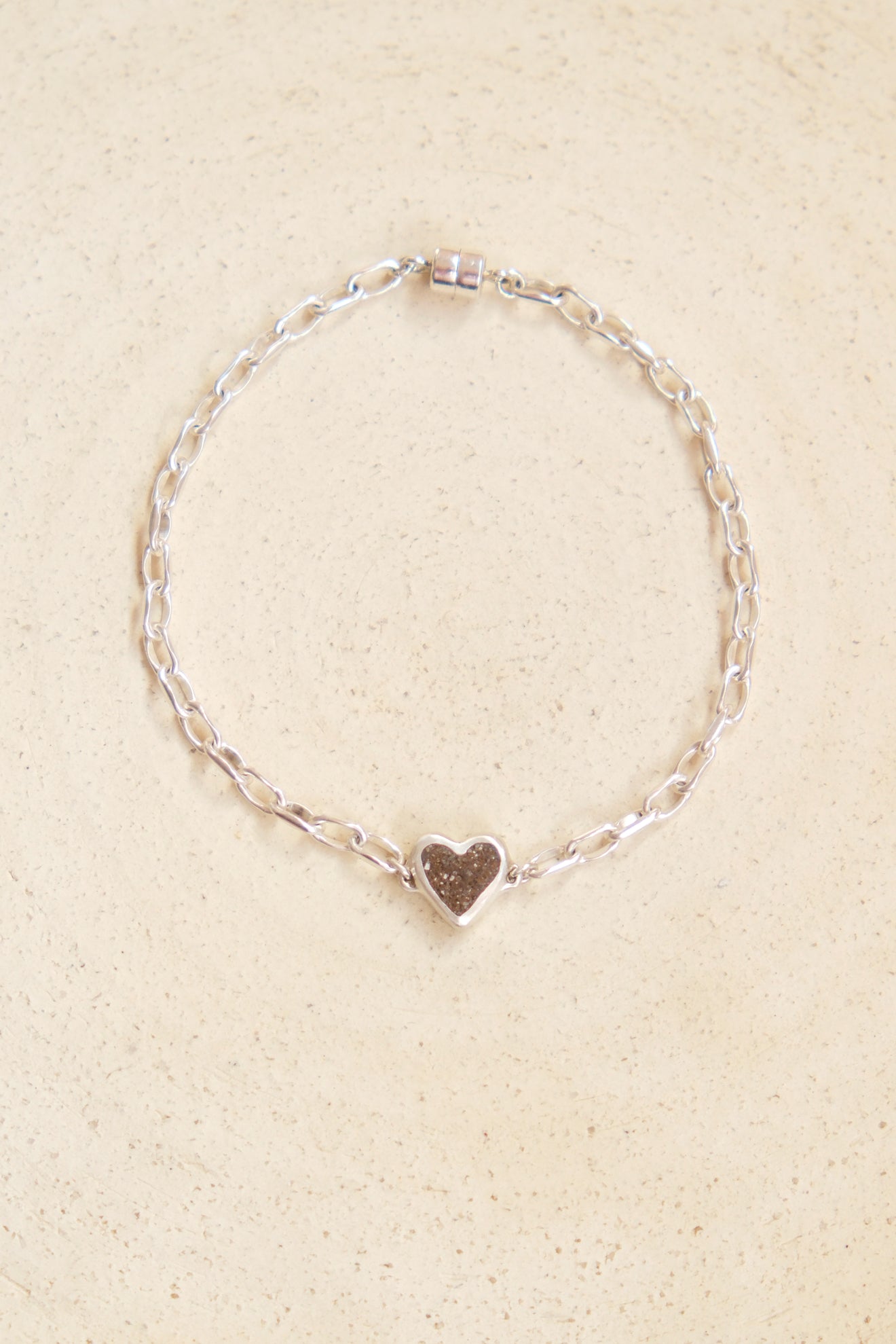 fragrance bracelet / tiny heart