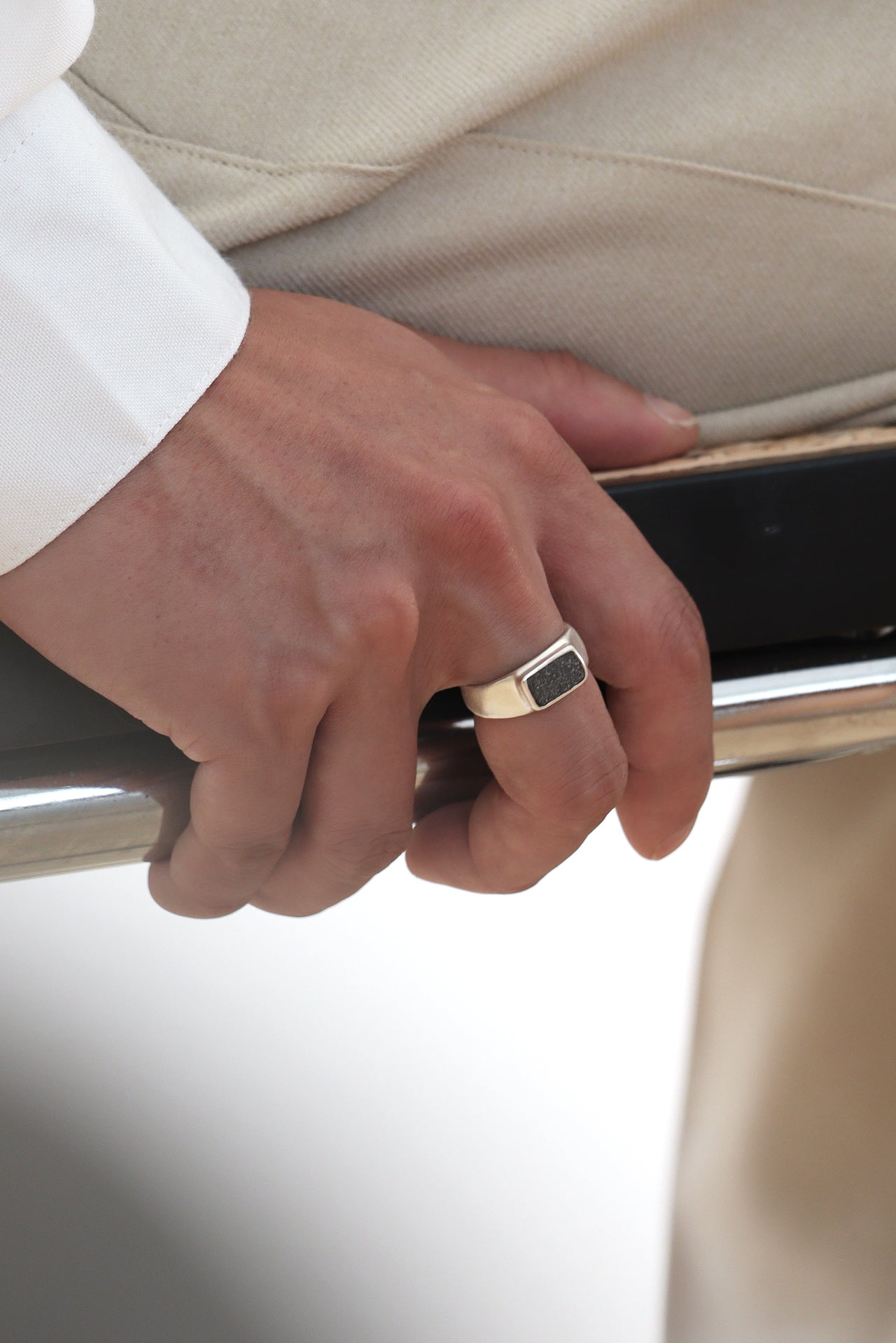 fragrance ring / square