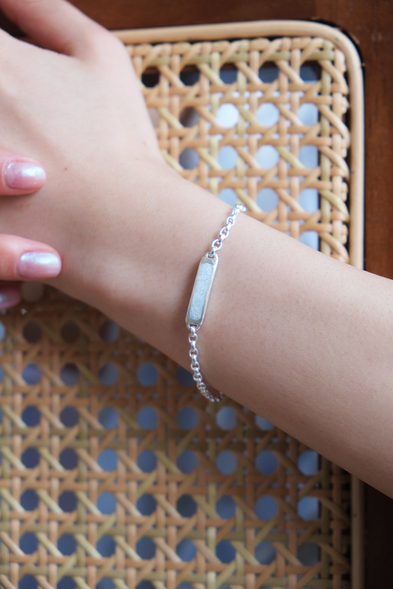 fragrance bracelet / square thin