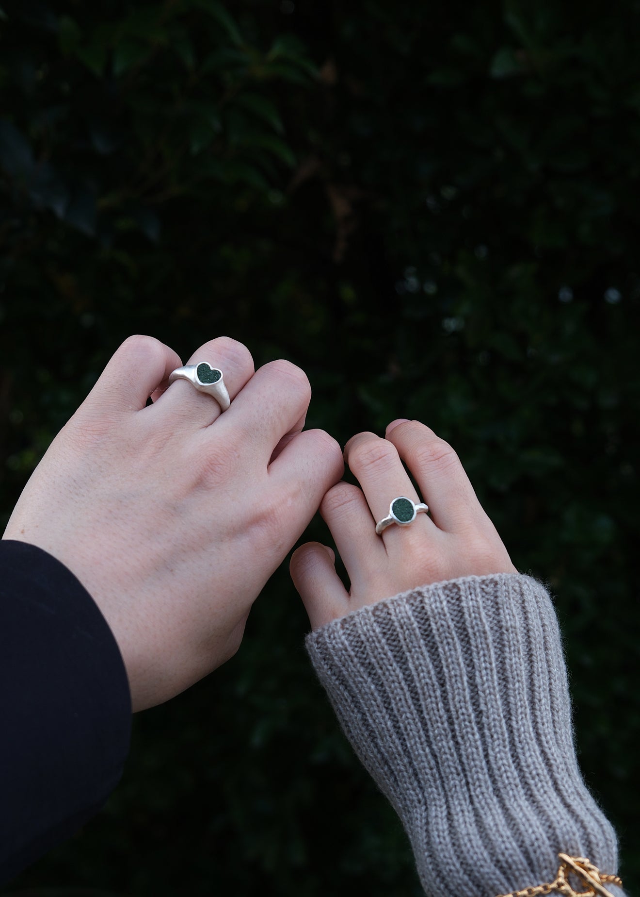 fragrance ring / oval