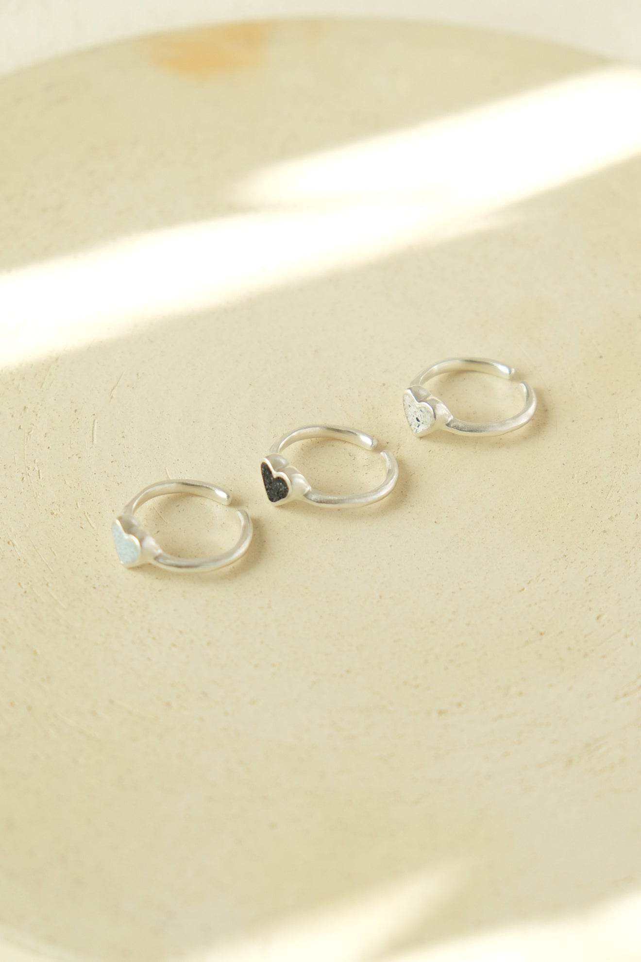 fragrance ring / tiny heart