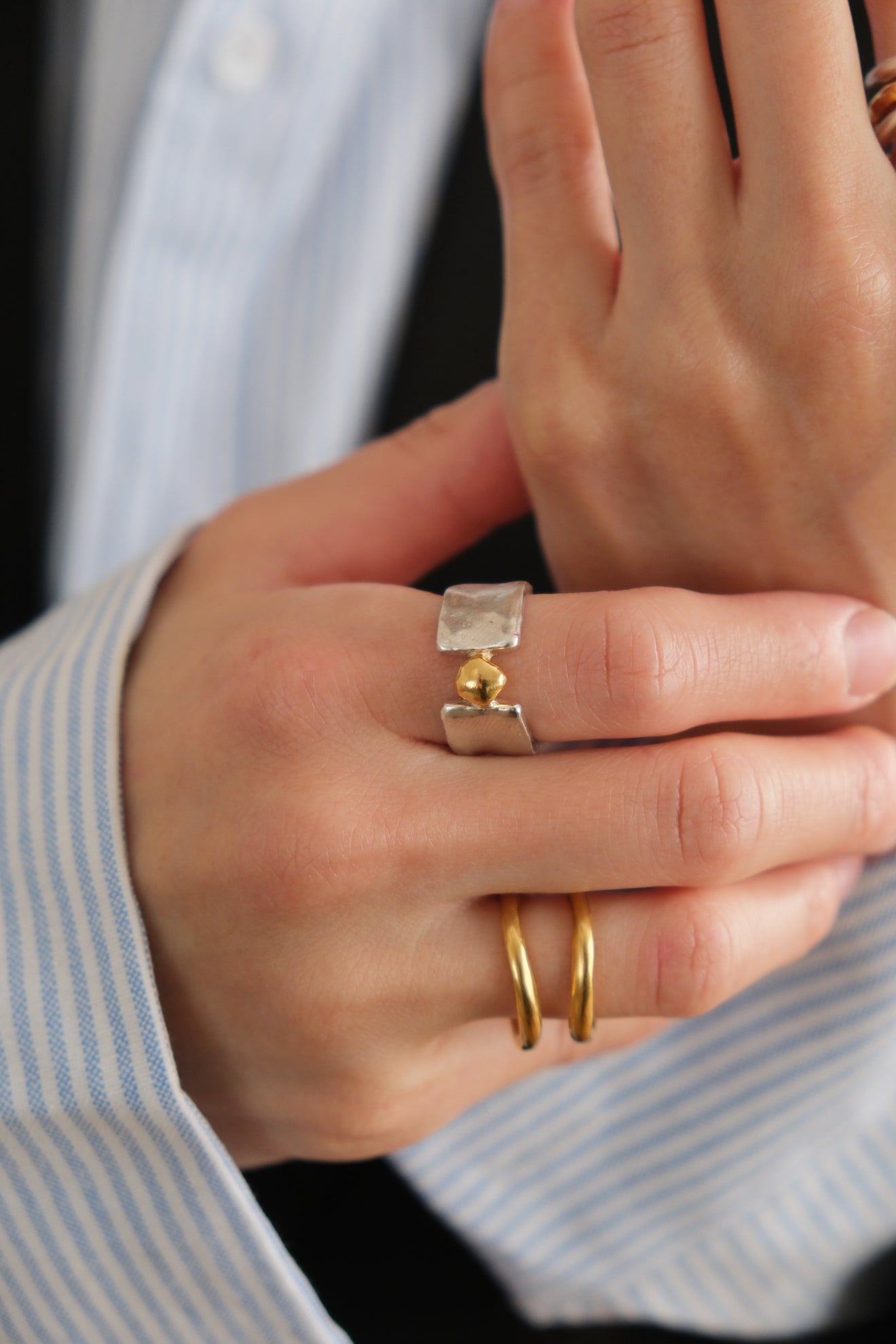 Wedge large ring