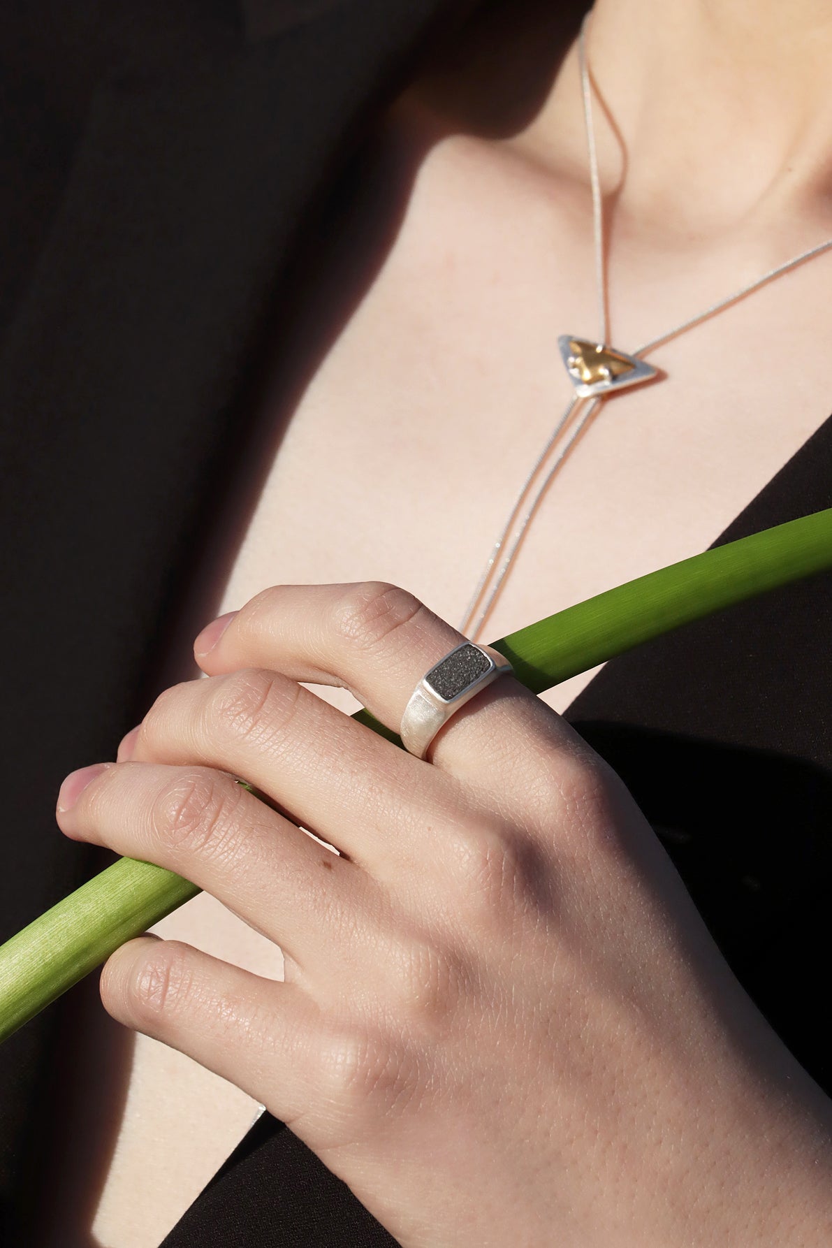 fragrance ring /square