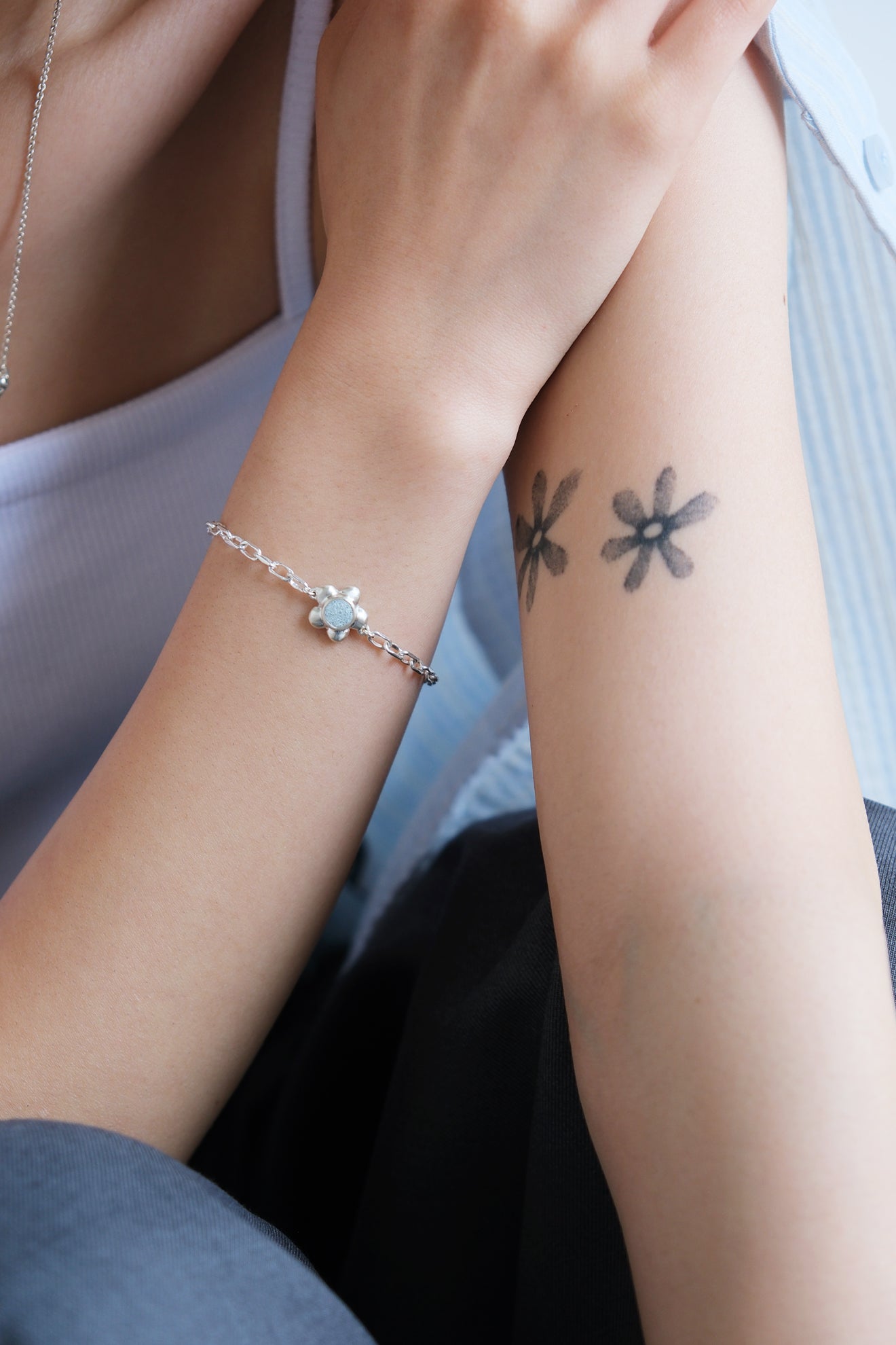 fragrance bracelet / flower