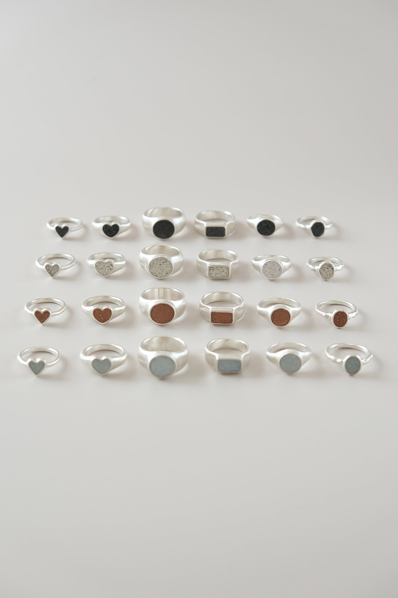 fragrance ring / tiny heart ( terracotta)