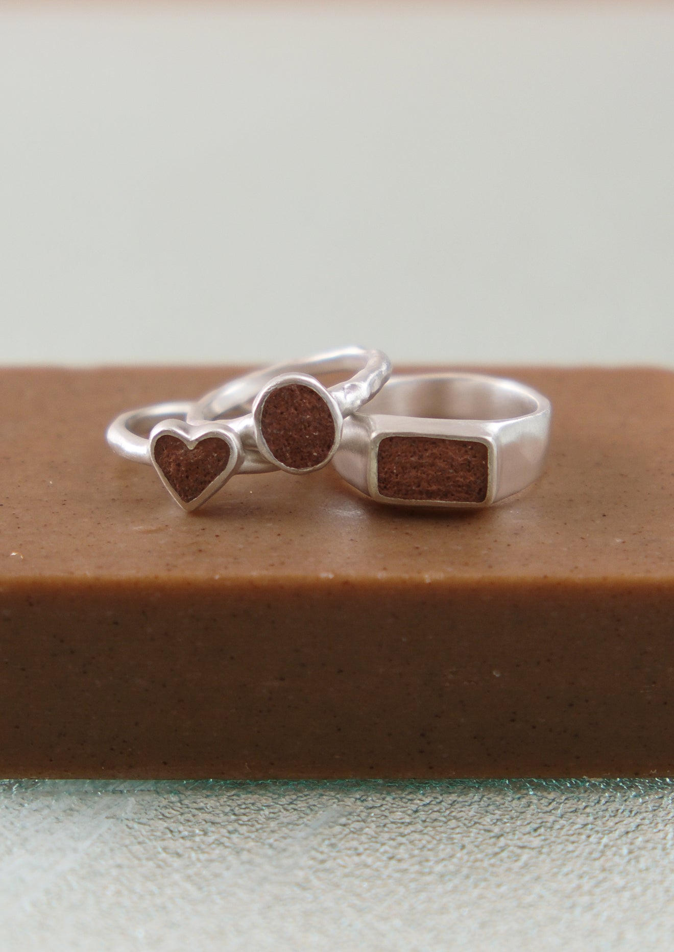 fragrance ring / tiny heart ( terracotta)