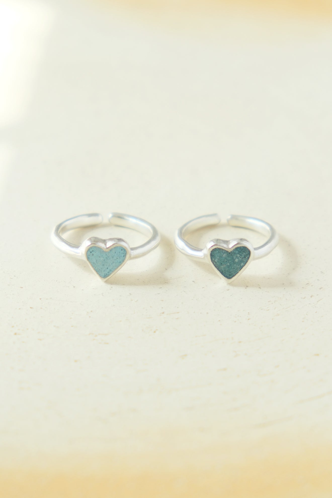 fragrance ring / tiny heart (AO)