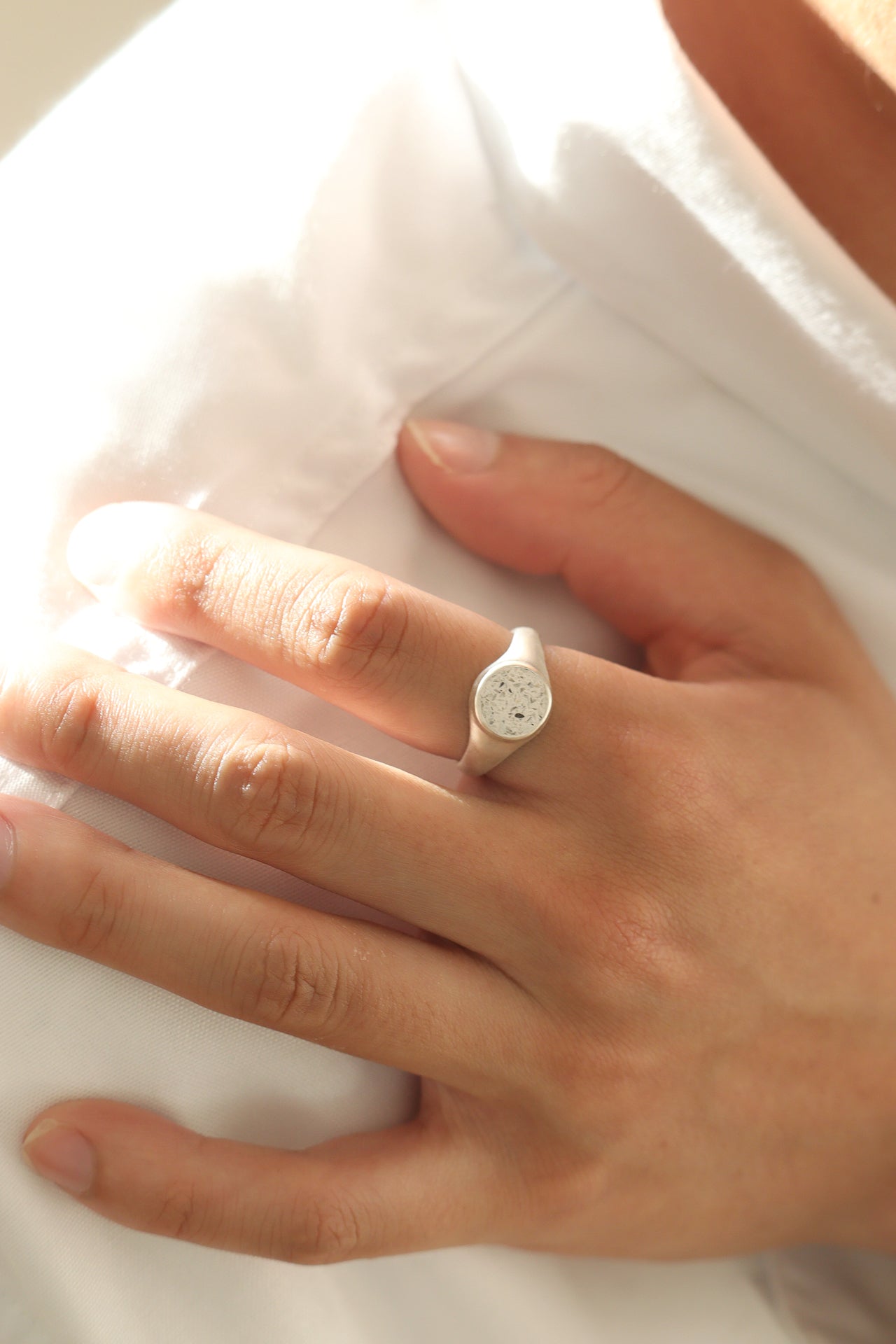 fragrance ring / round