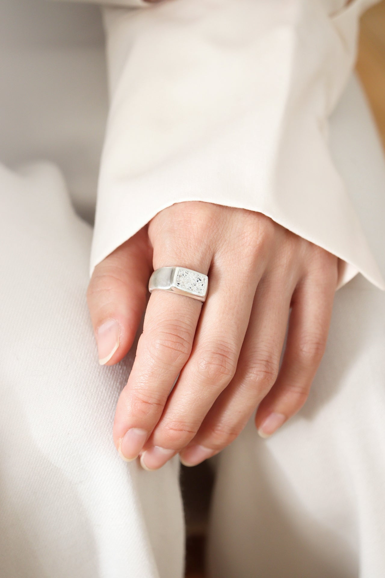 fragrance ring /square