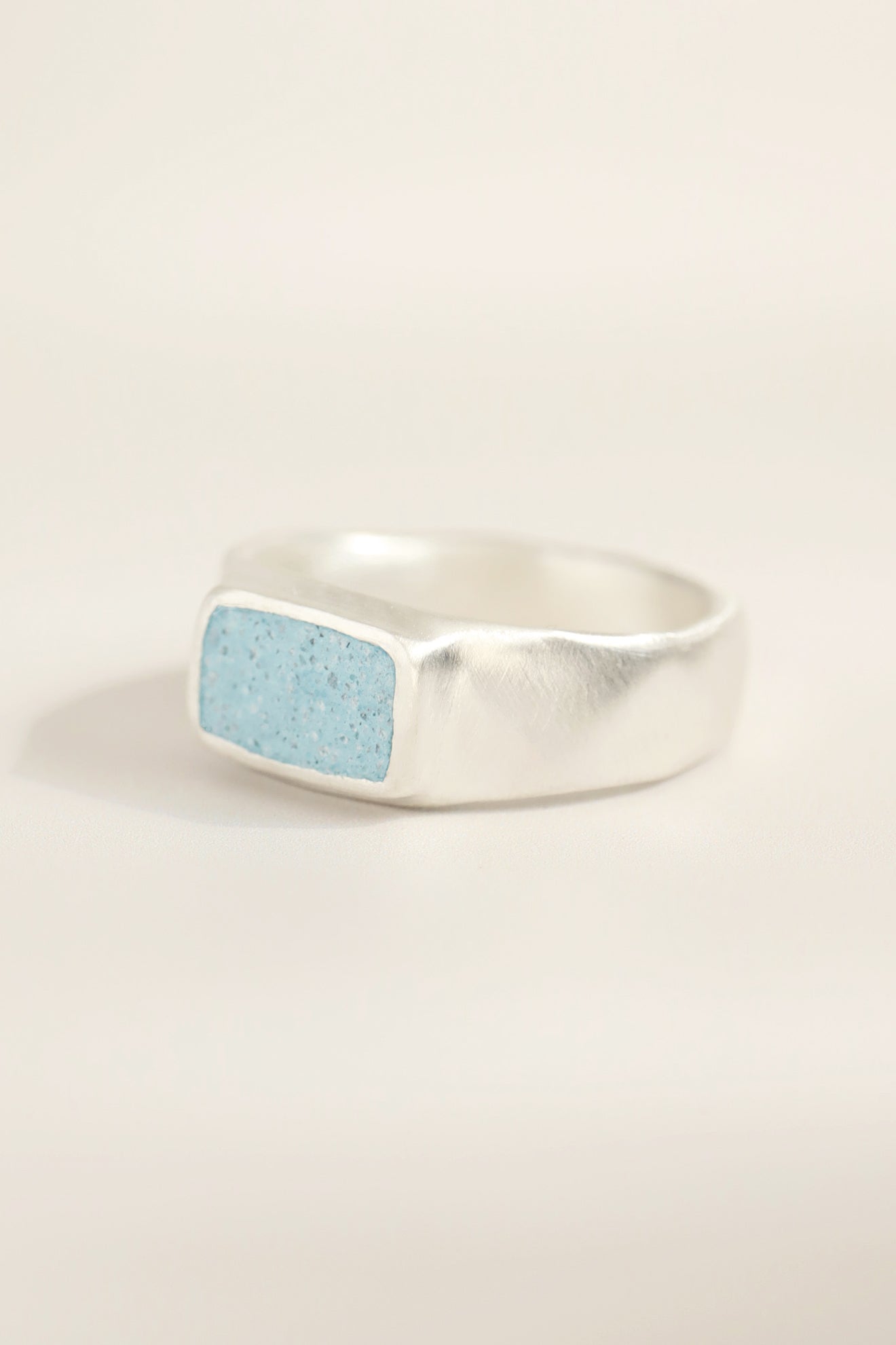 fragrance ring / square