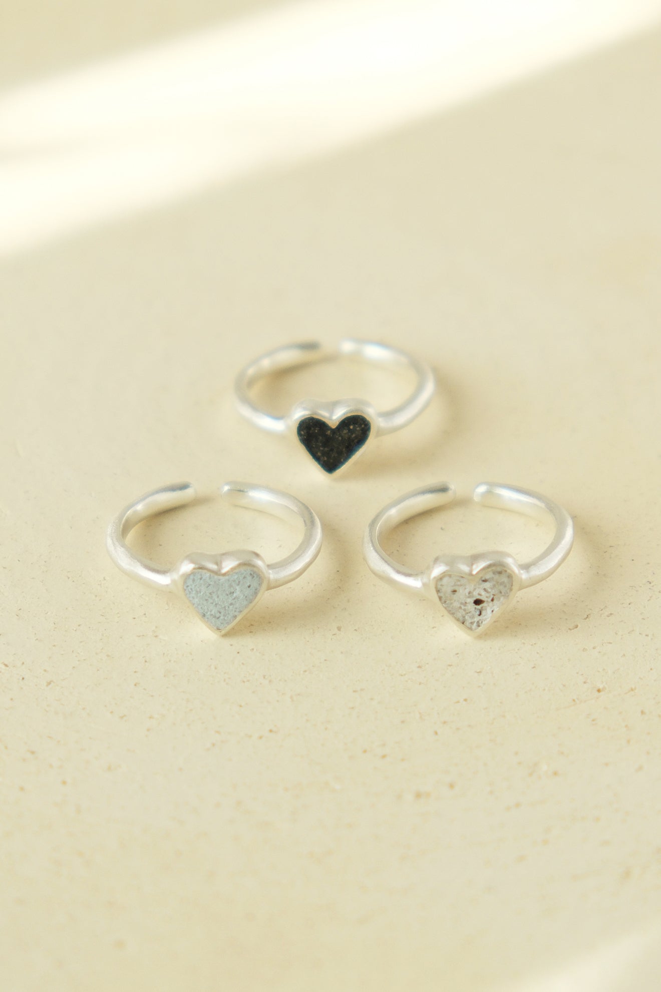 fragrance ring / tiny heart