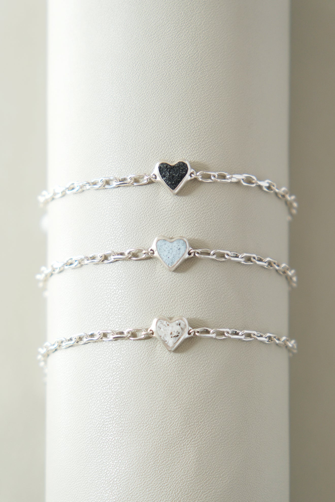 fragrance bracelet / tiny heart