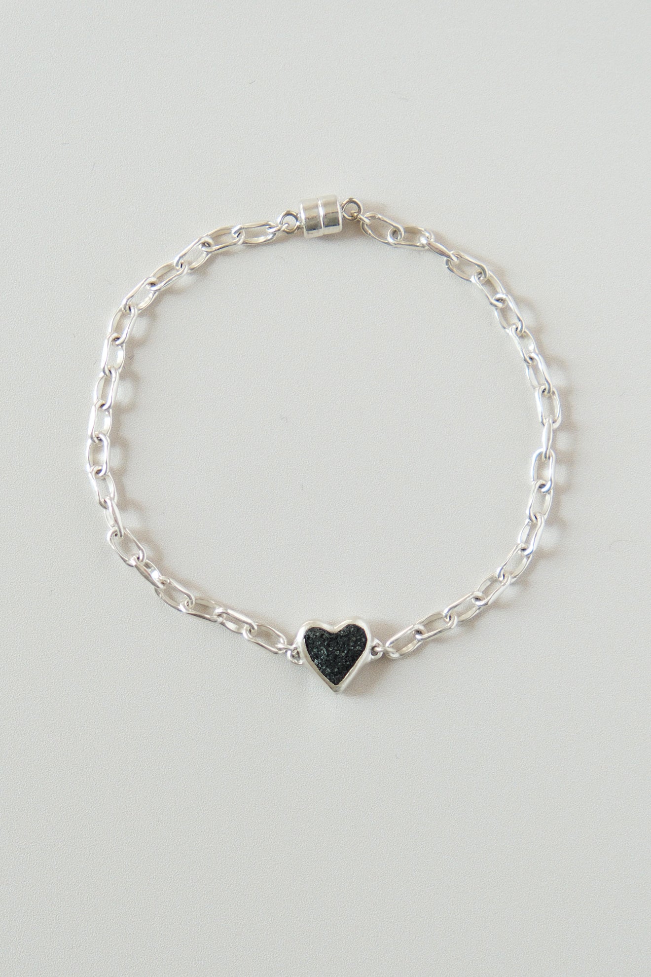 fragrance bracelet / tiny heart