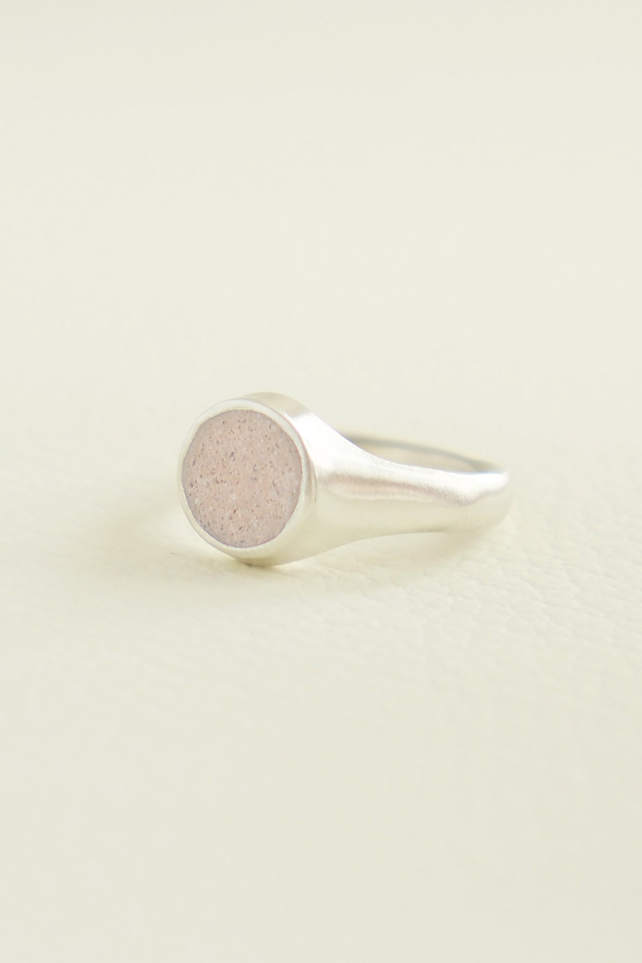 fragrance ring / round (Sand Pink)