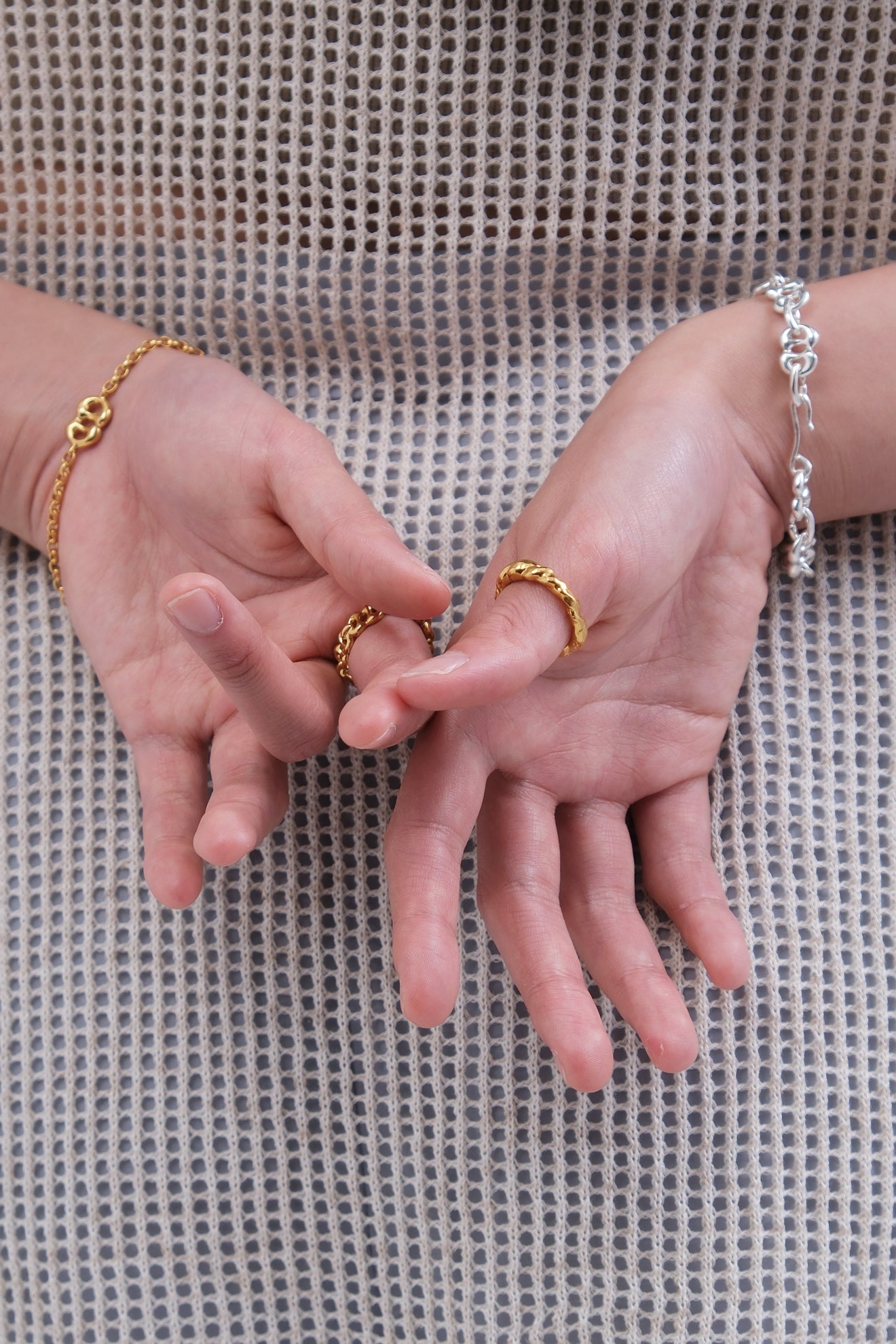 twist ring / gold