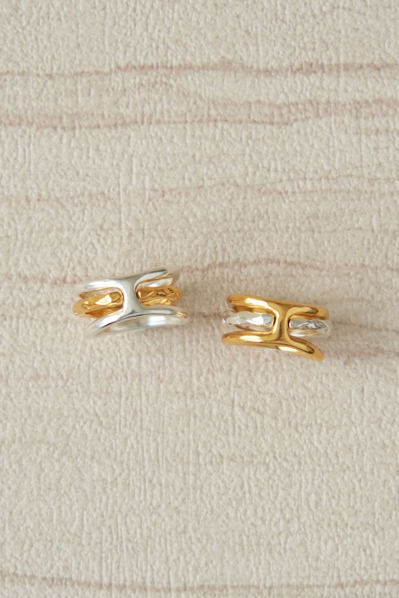 Gimmick three ring