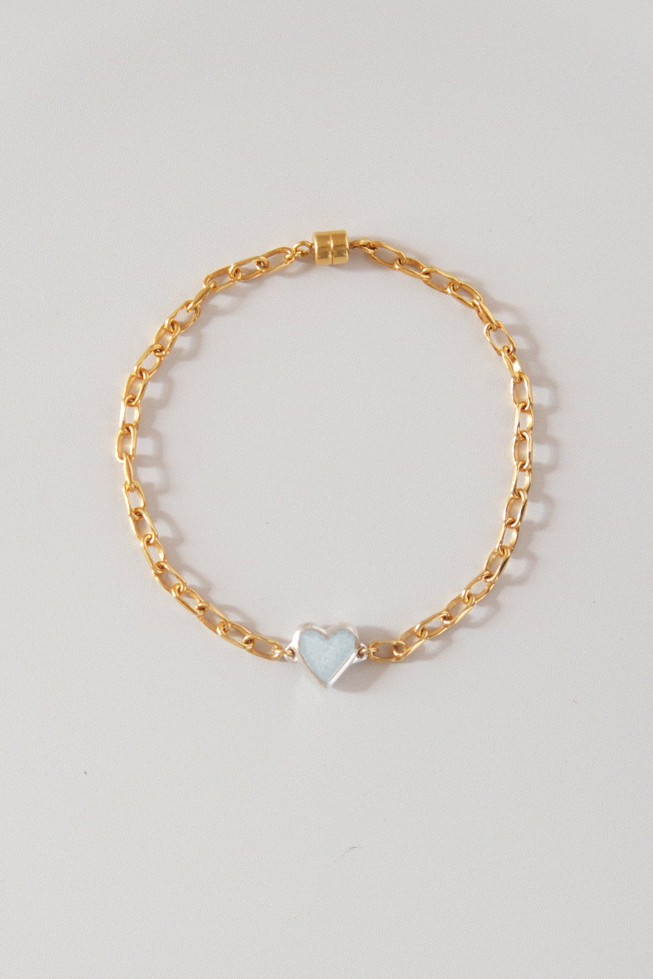fragrance bracelet / tiny heart gold (ice blue)