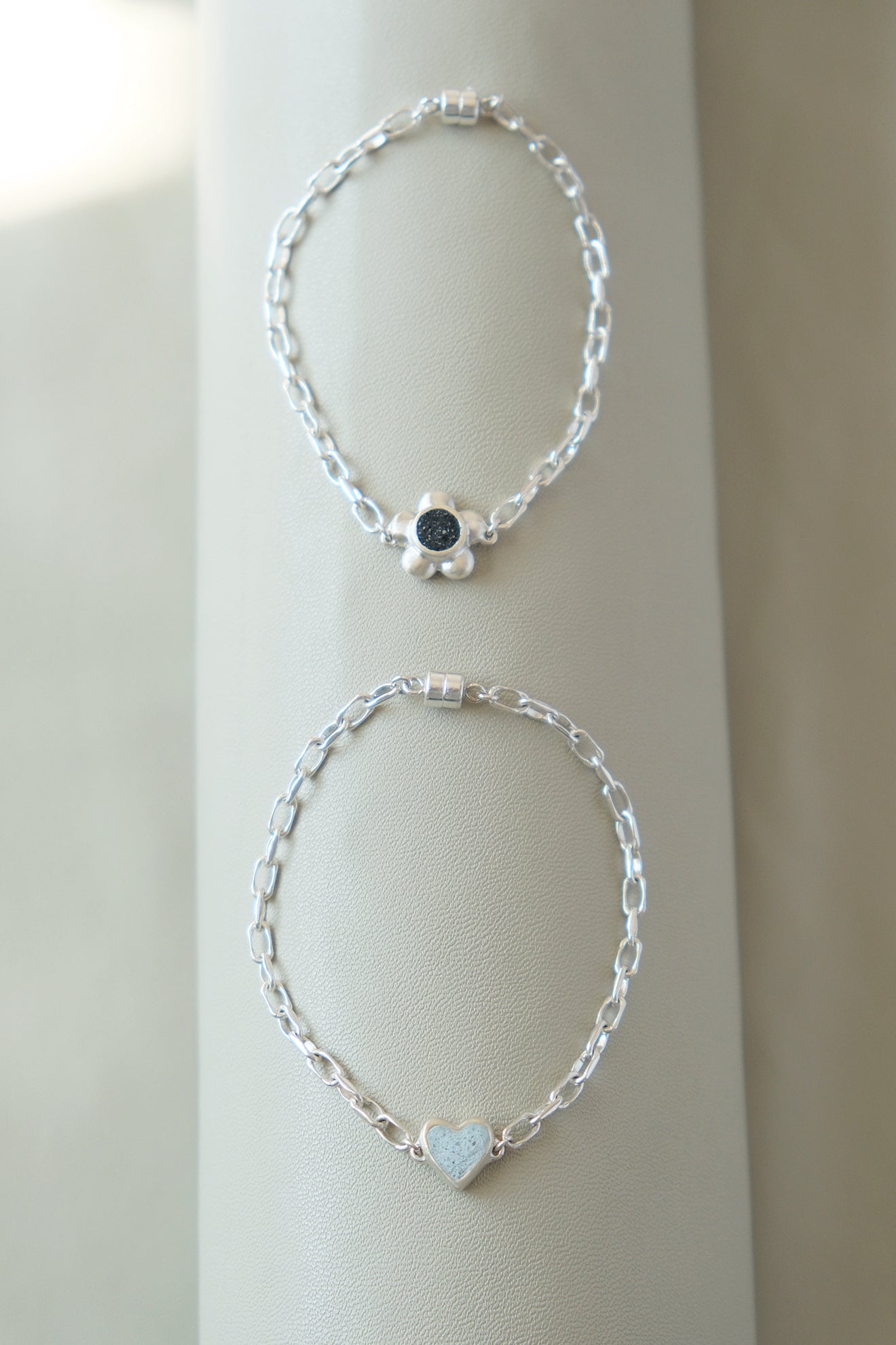 fragrance bracelet / tiny heart