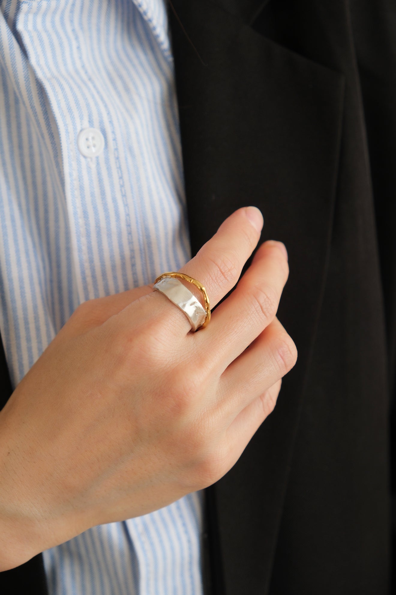 Wedge line ring