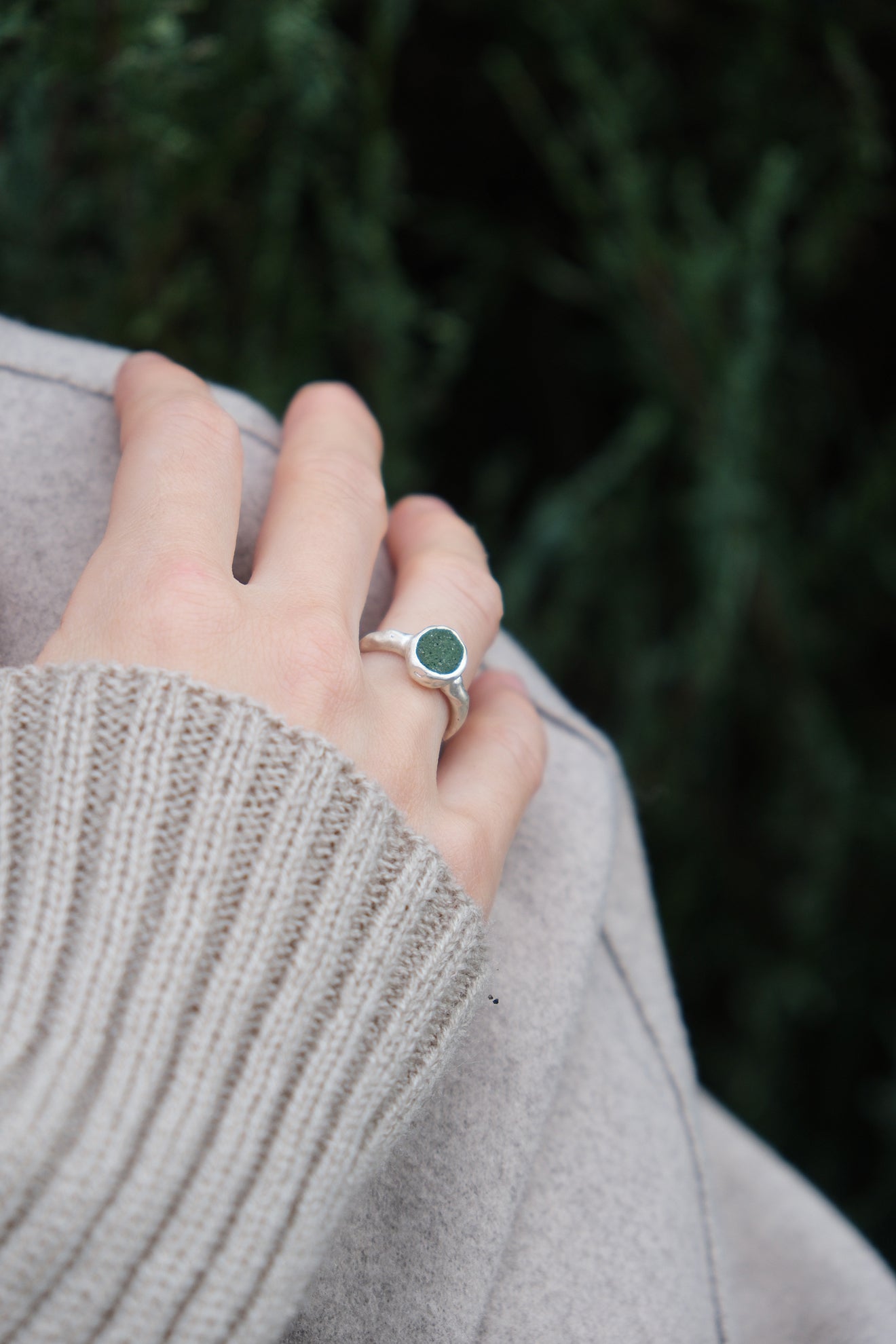fragrance ring / oval