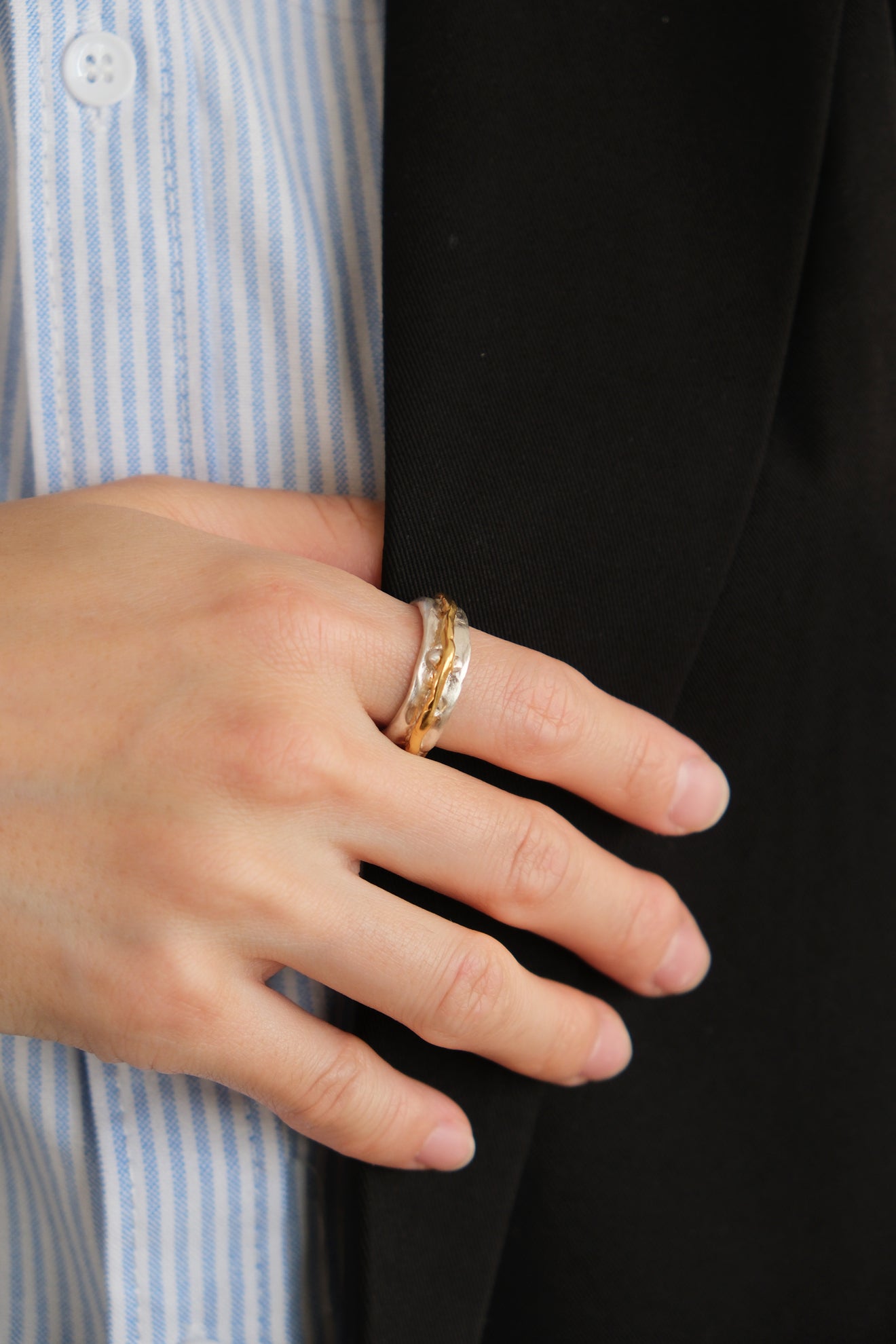 Wedge line ring