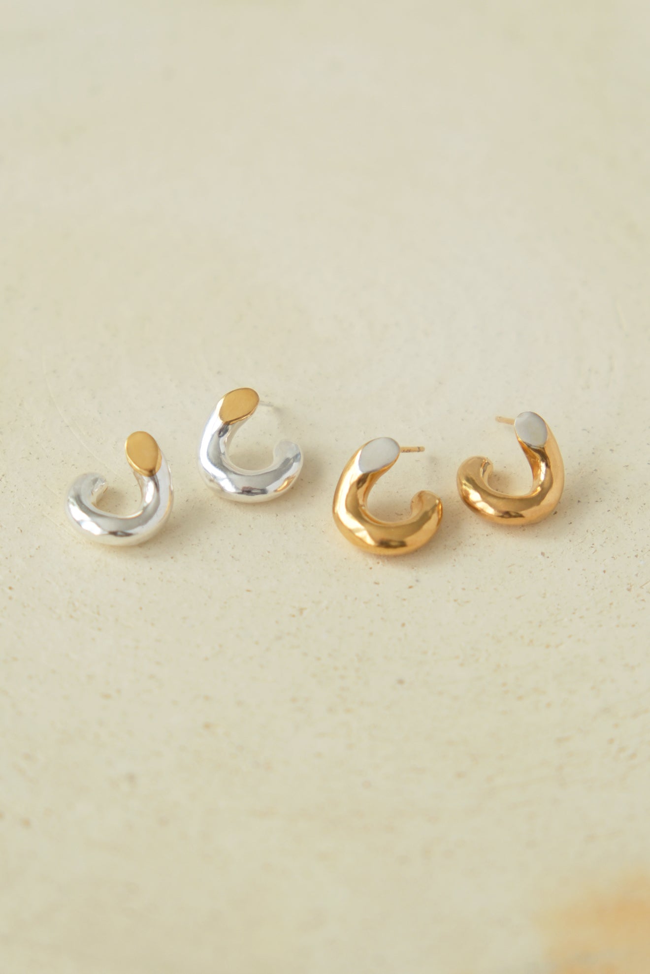 Facet oval pierce　
