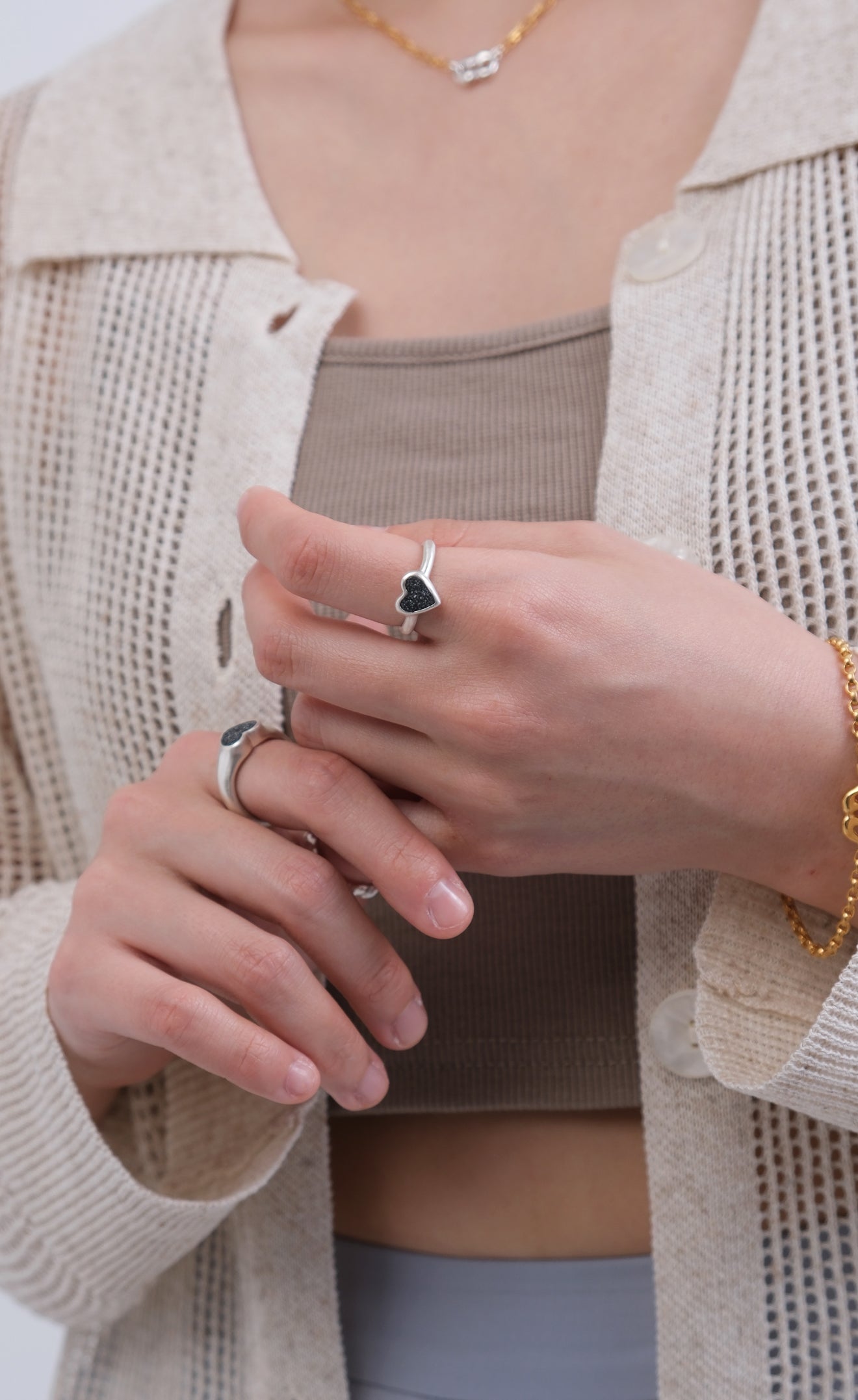 fragrance ring / tiny heart (black)