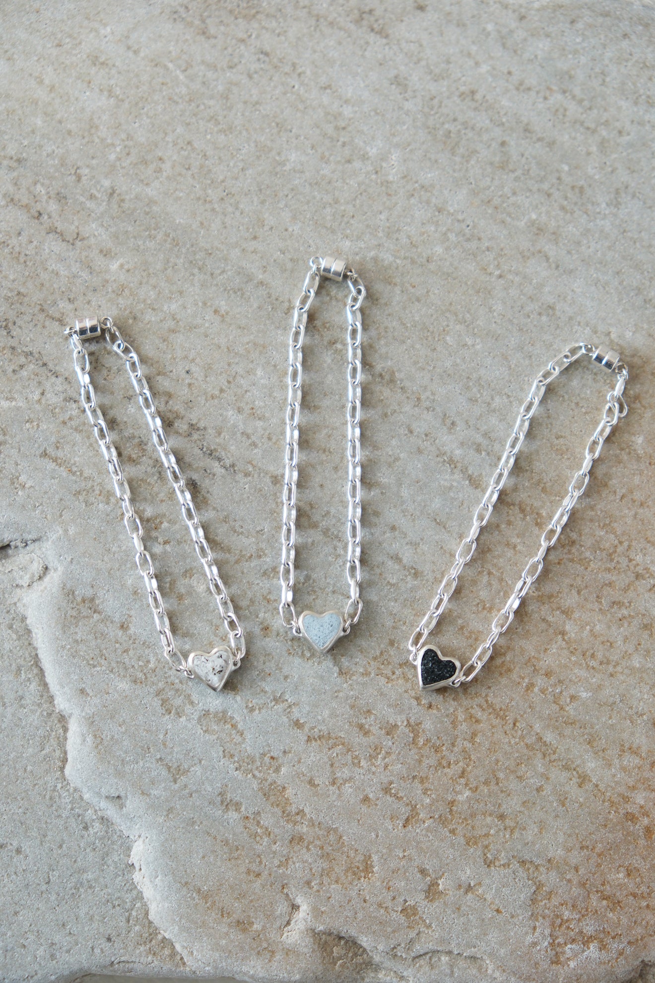 fragrance bracelet / tiny heart