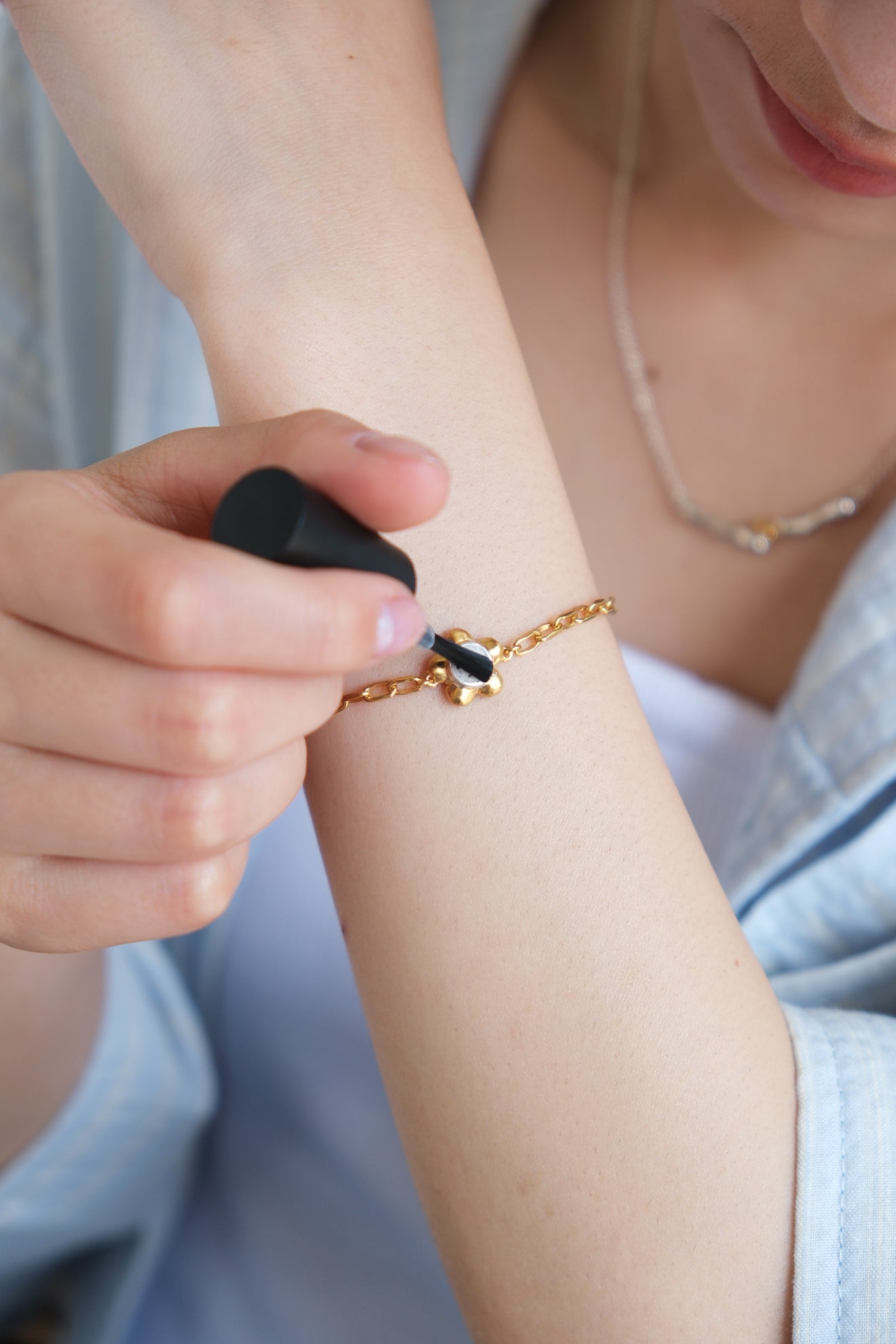 fragrance bracelet / tiny heart gold (ice blue)