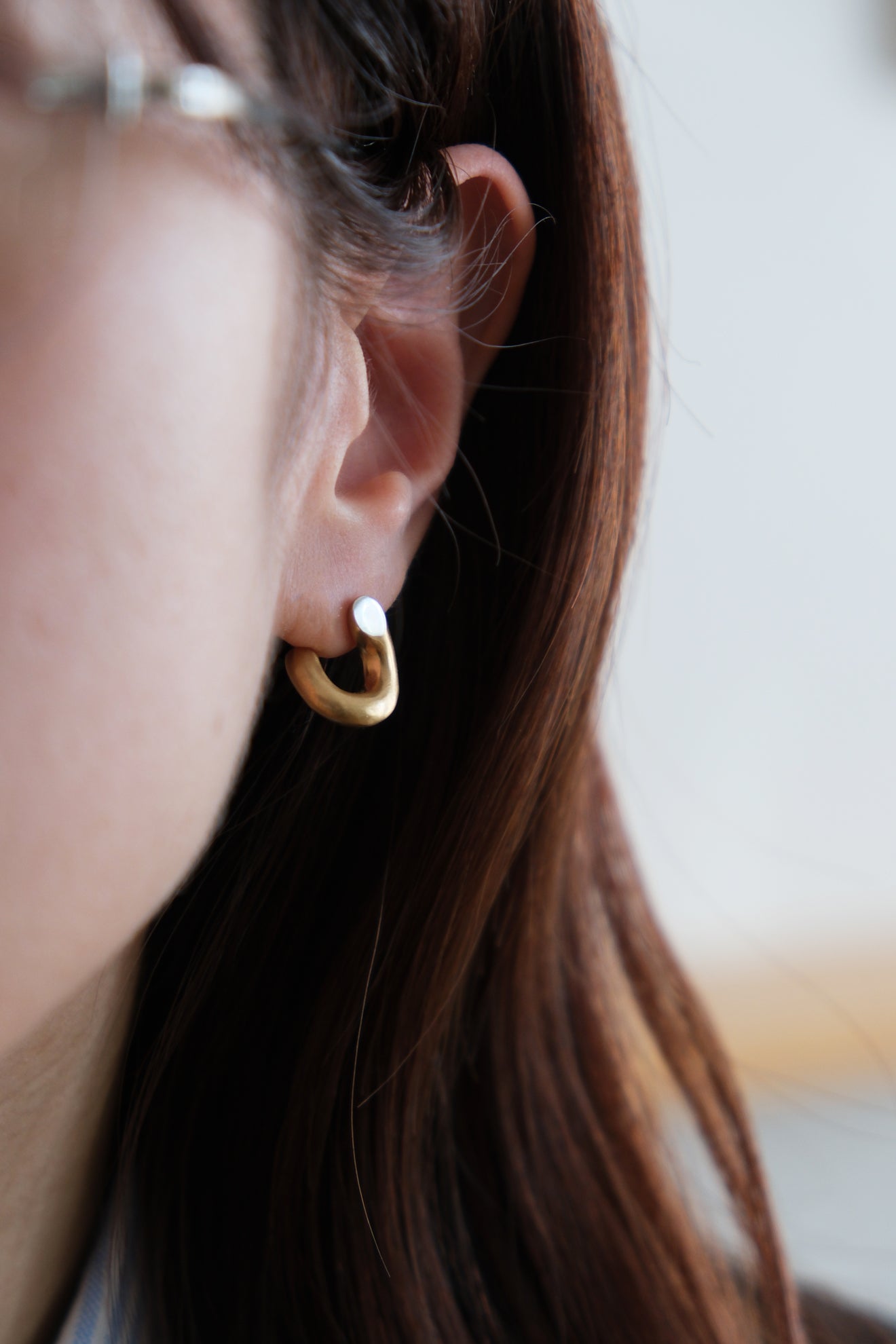 Facet oval pierce　