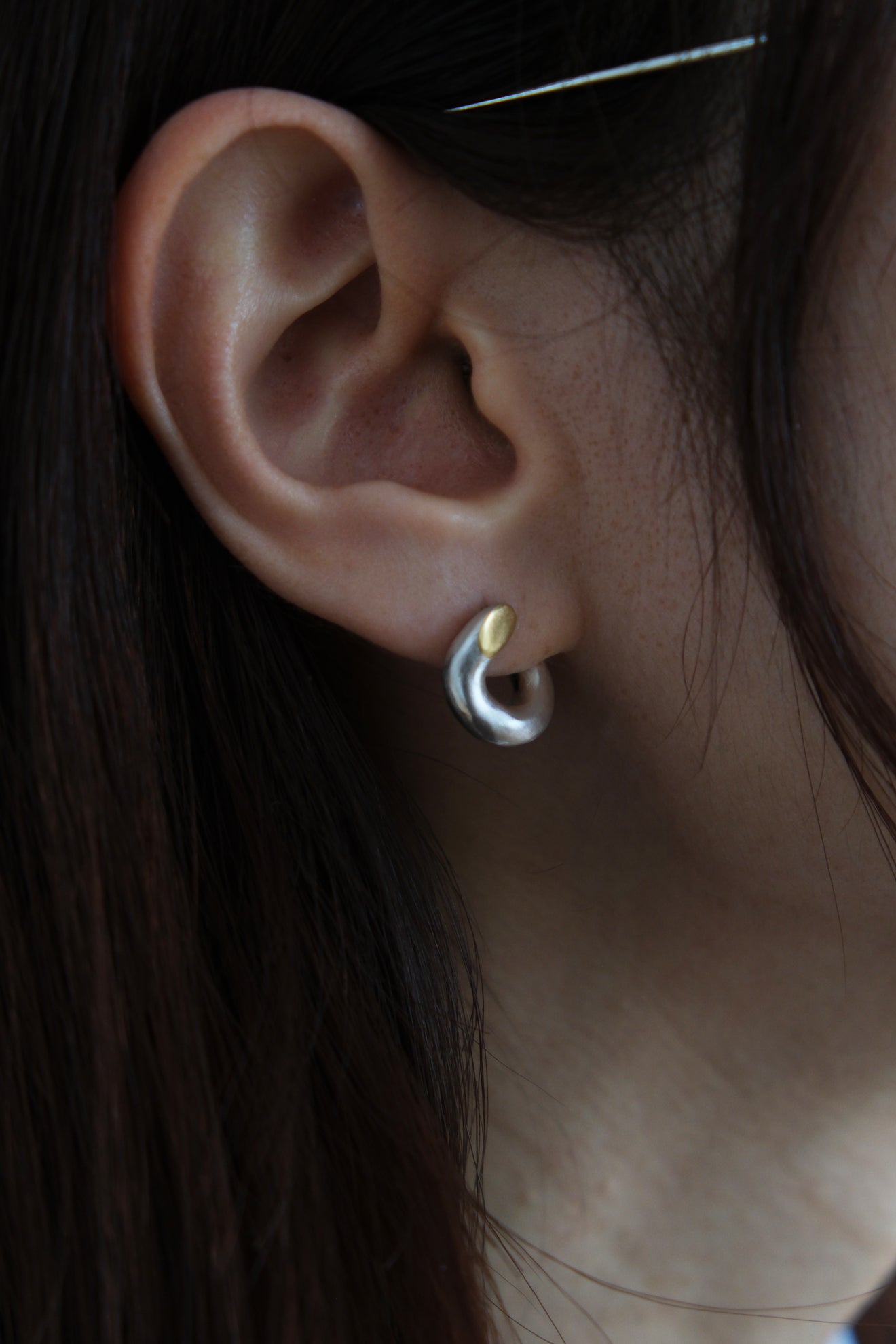 Facet oval pierce　