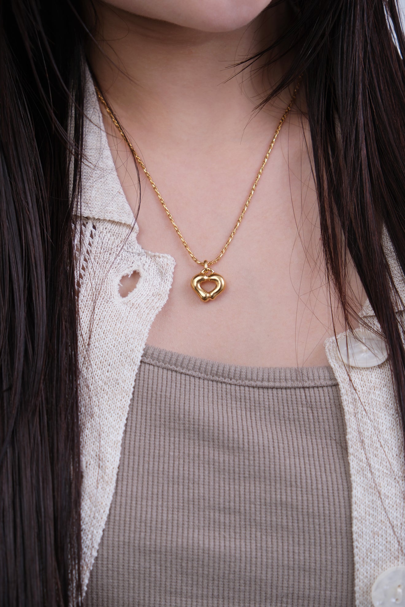 plump heart necklace / gold