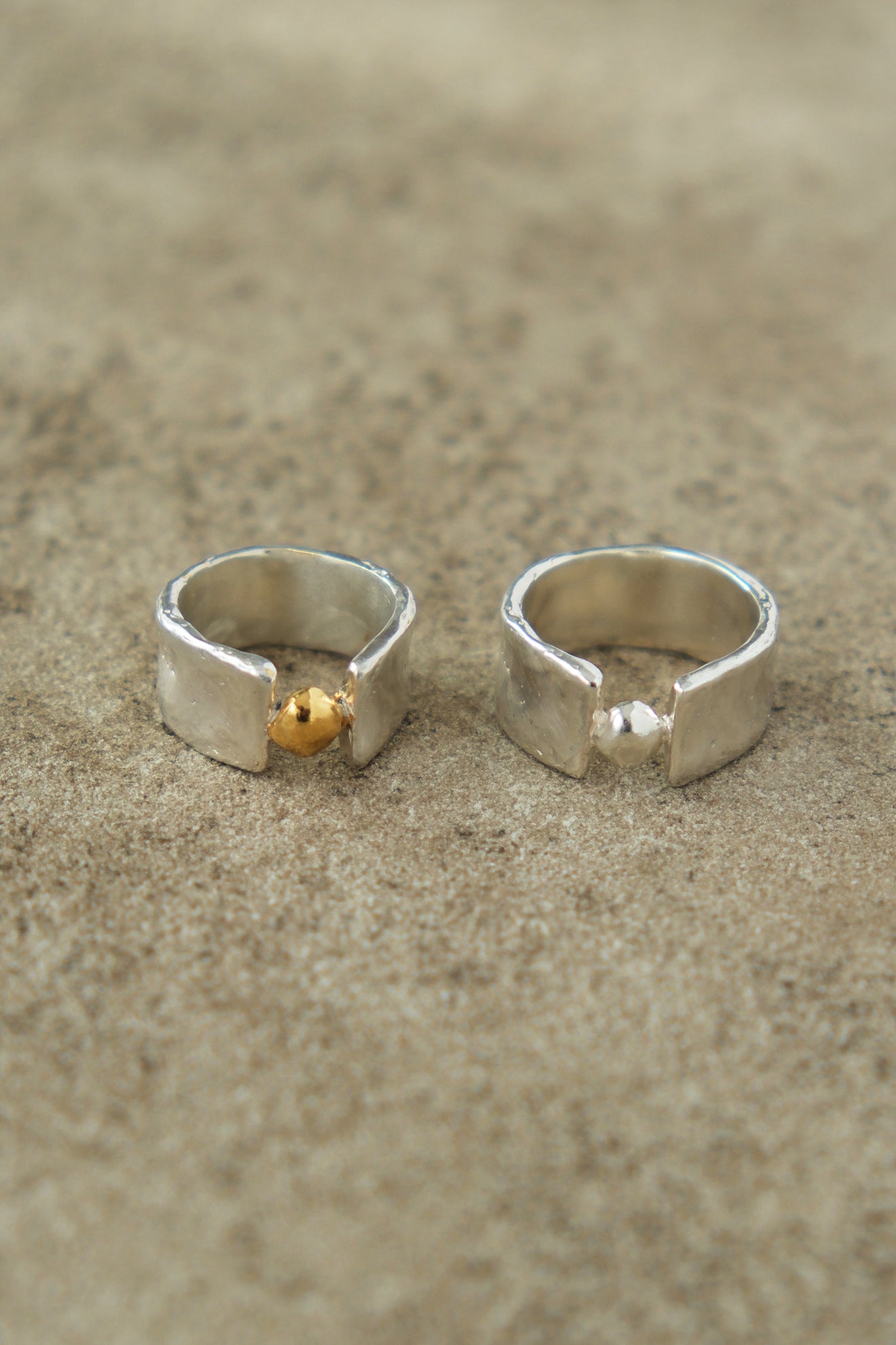 Wedge large ring