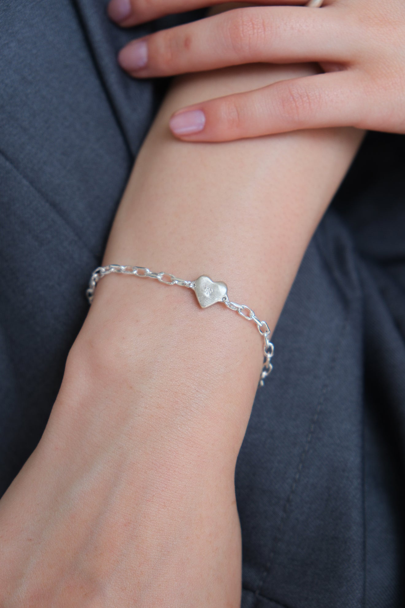 fragrance bracelet / tiny heart