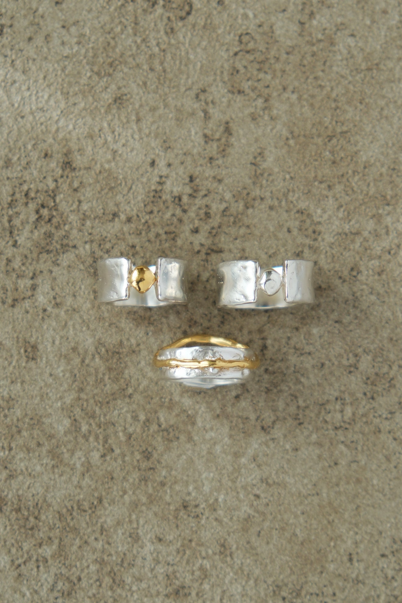 Wedge line ring