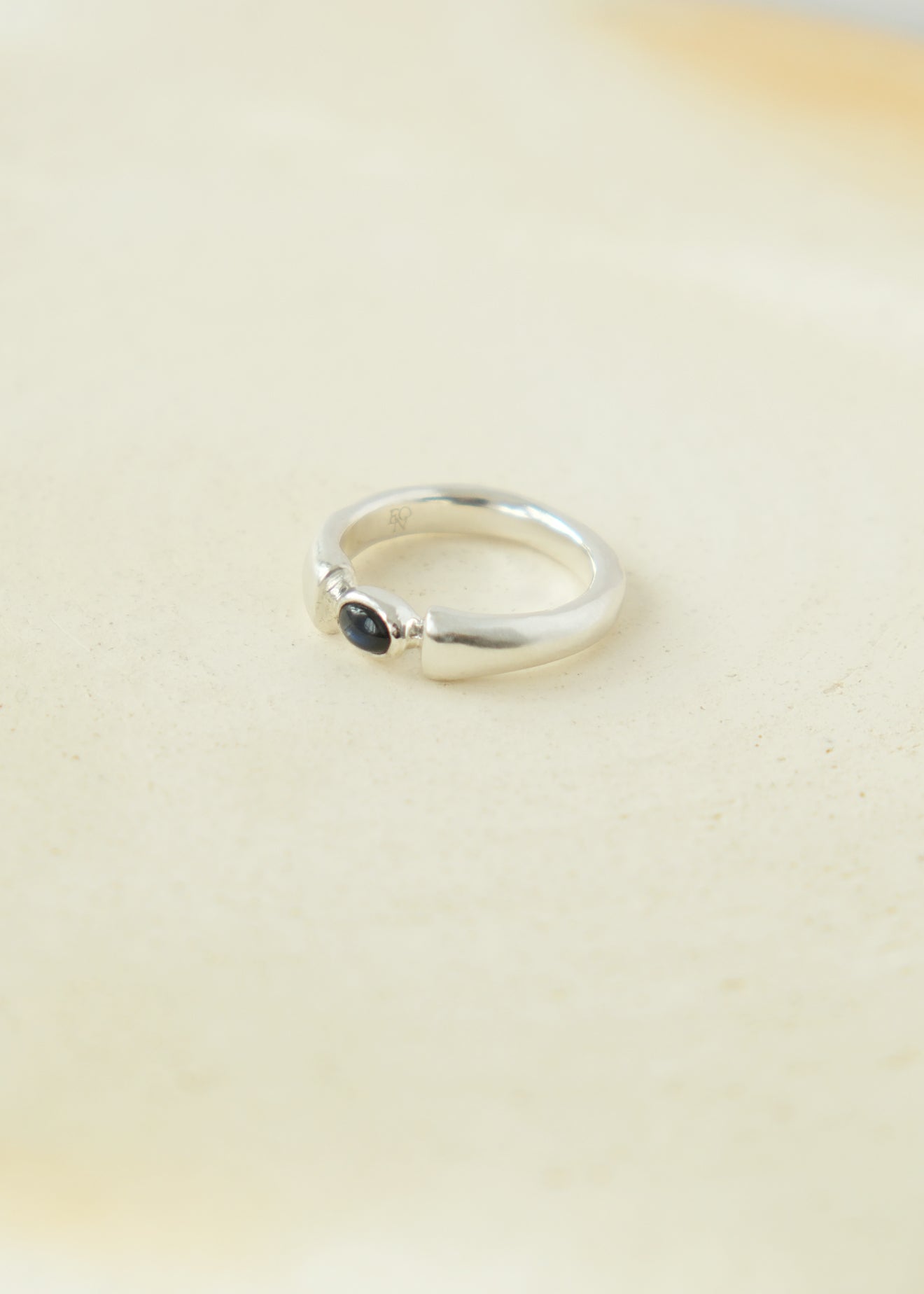 Wedge stone ring