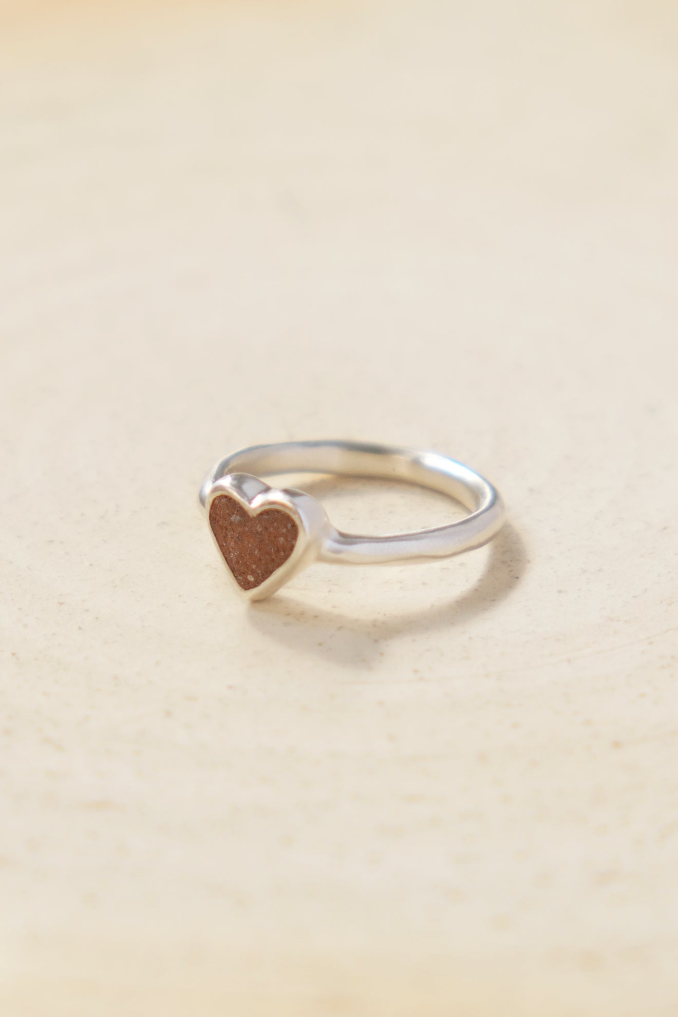 fragrance ring / tiny heart ( terracotta)
