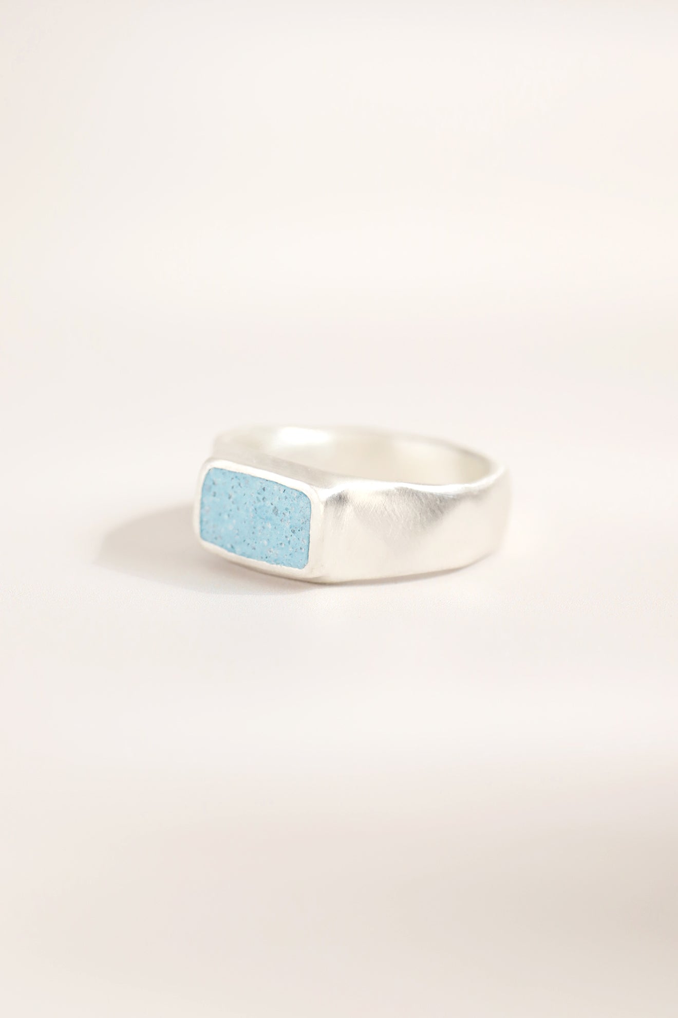 fragrance ring / square