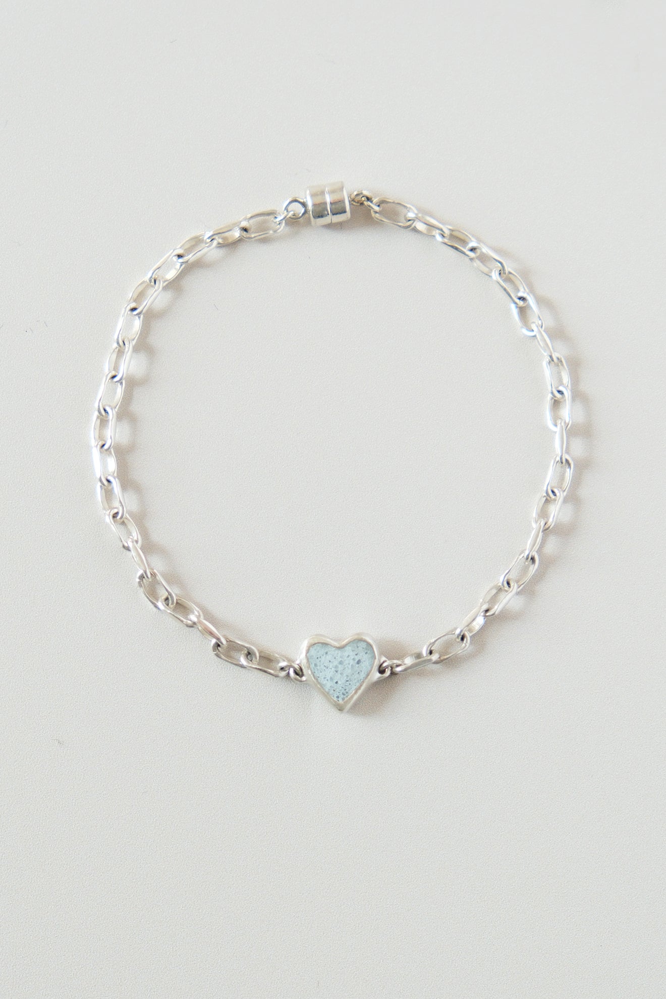 fragrance bracelet / tiny heart