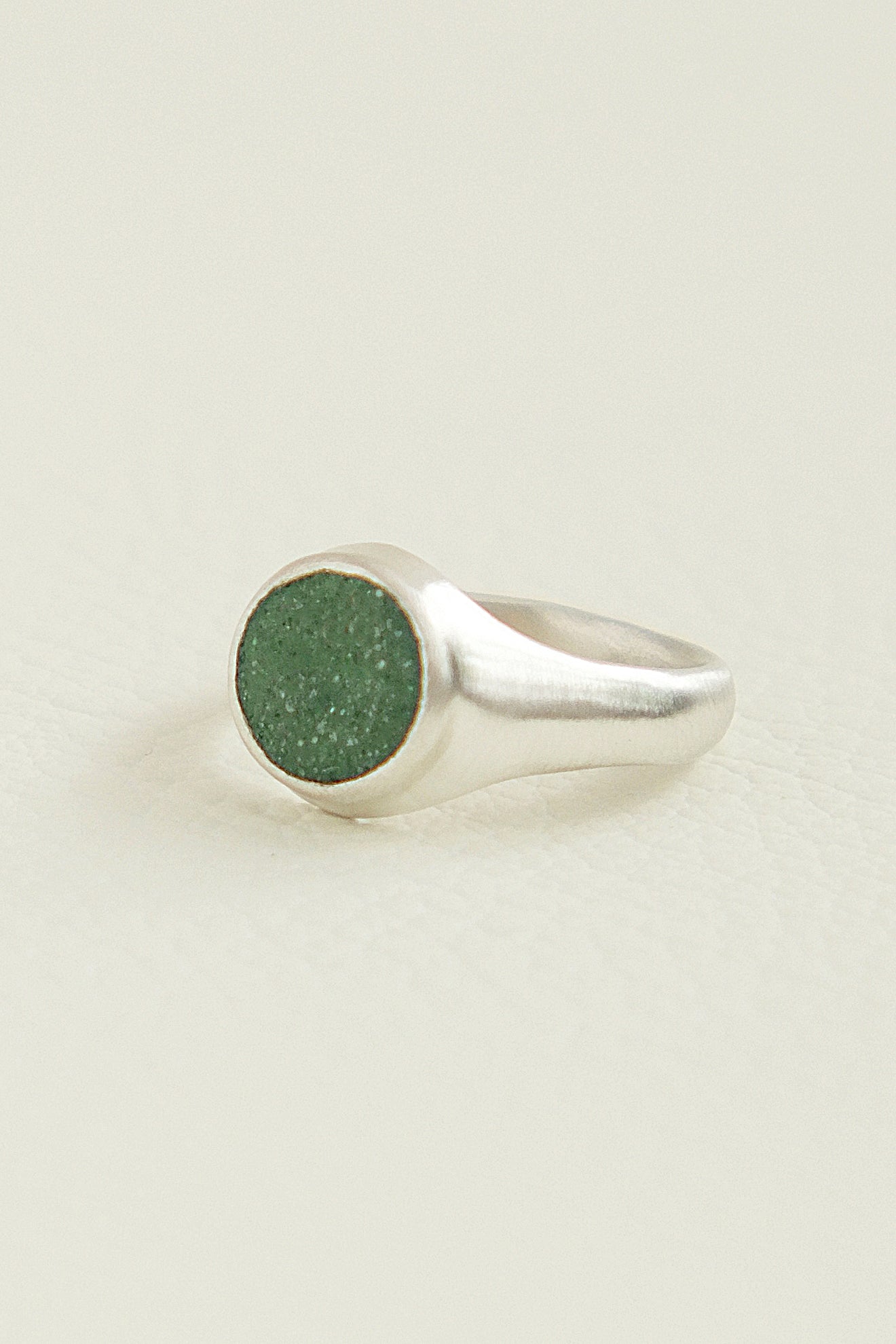 fragrance ring / round (forest green)
