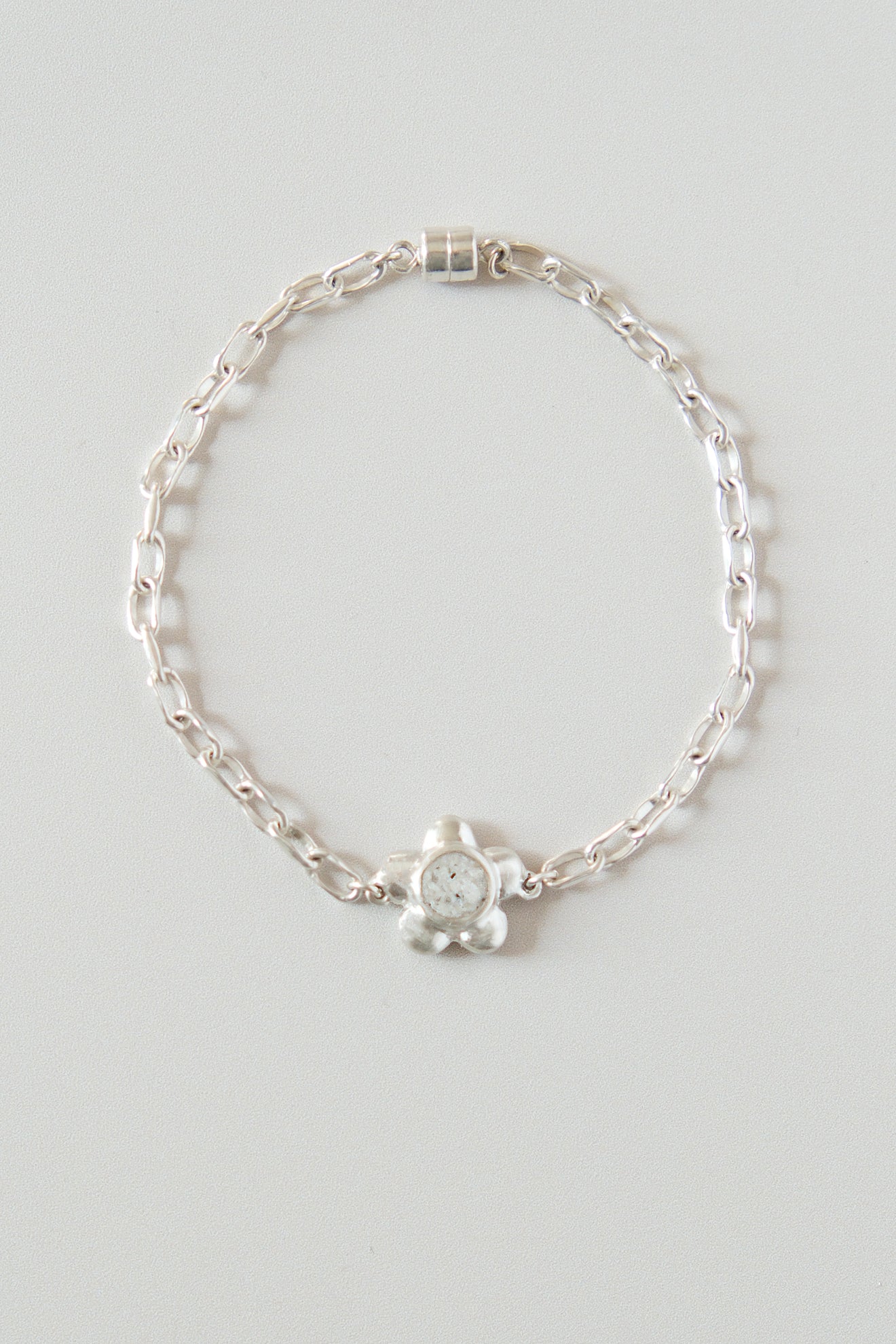fragrance bracelet / flower